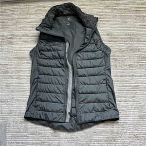 Tangerine Women's Charcoal Quilted Vest
